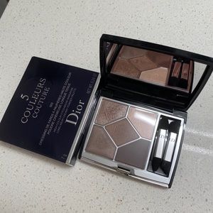 Dior Long-Wear Creamy Powder Palette in 669 (Soft Cashmere)